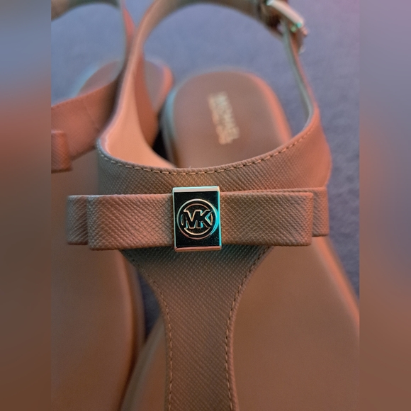 Michael Kors sandals - Picture 3 of 4